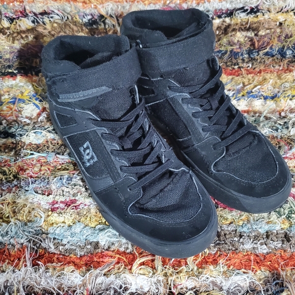 DC Pure High Top EV Skate Shoe - Picture 2 of 9